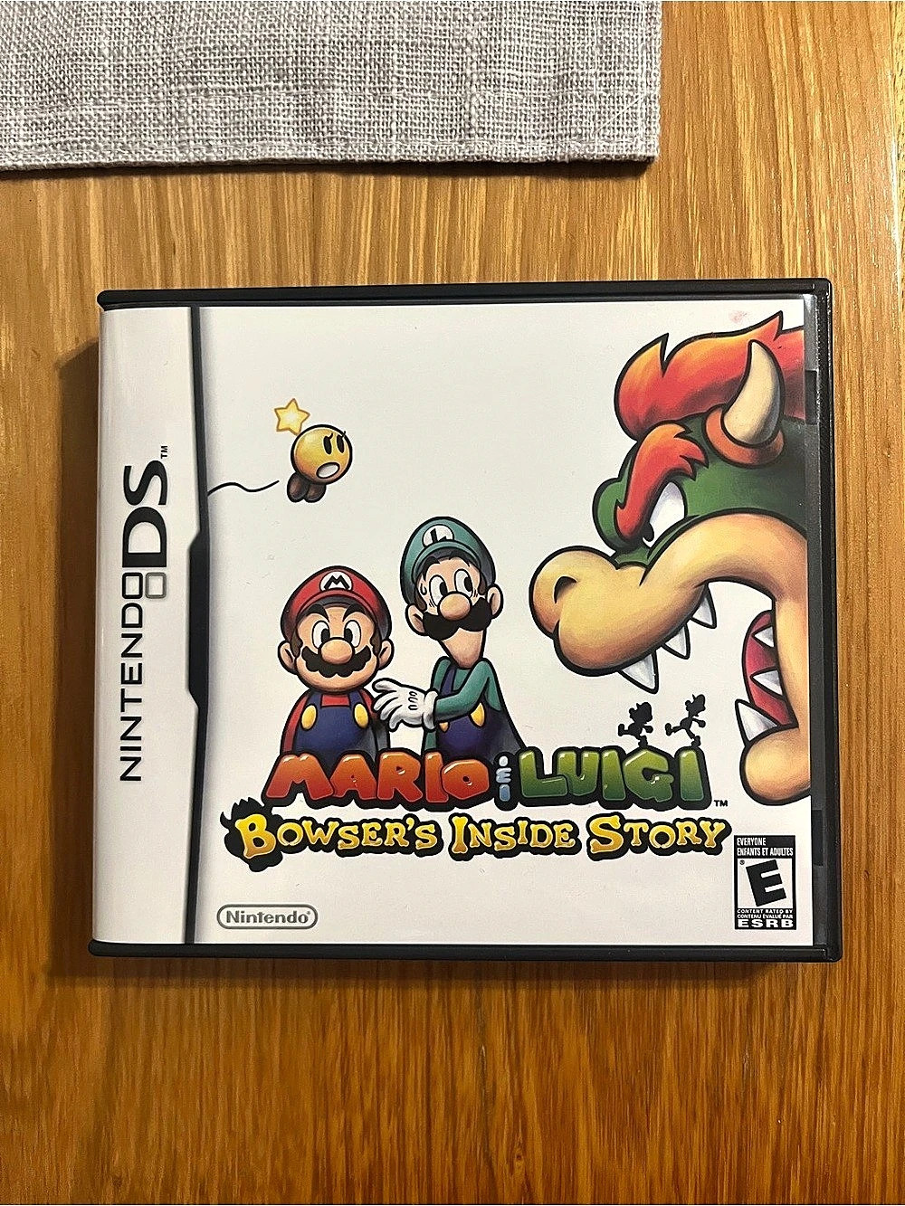 Nintendo Mario & Luigi: Bowser's Inside Story DS Game 2009